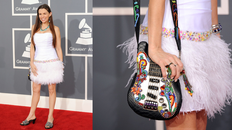 Illustration for article titled Sartorial Inanity Abounds on Grammys Red Carpet